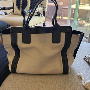 Black and Cream Women's Tote Bag